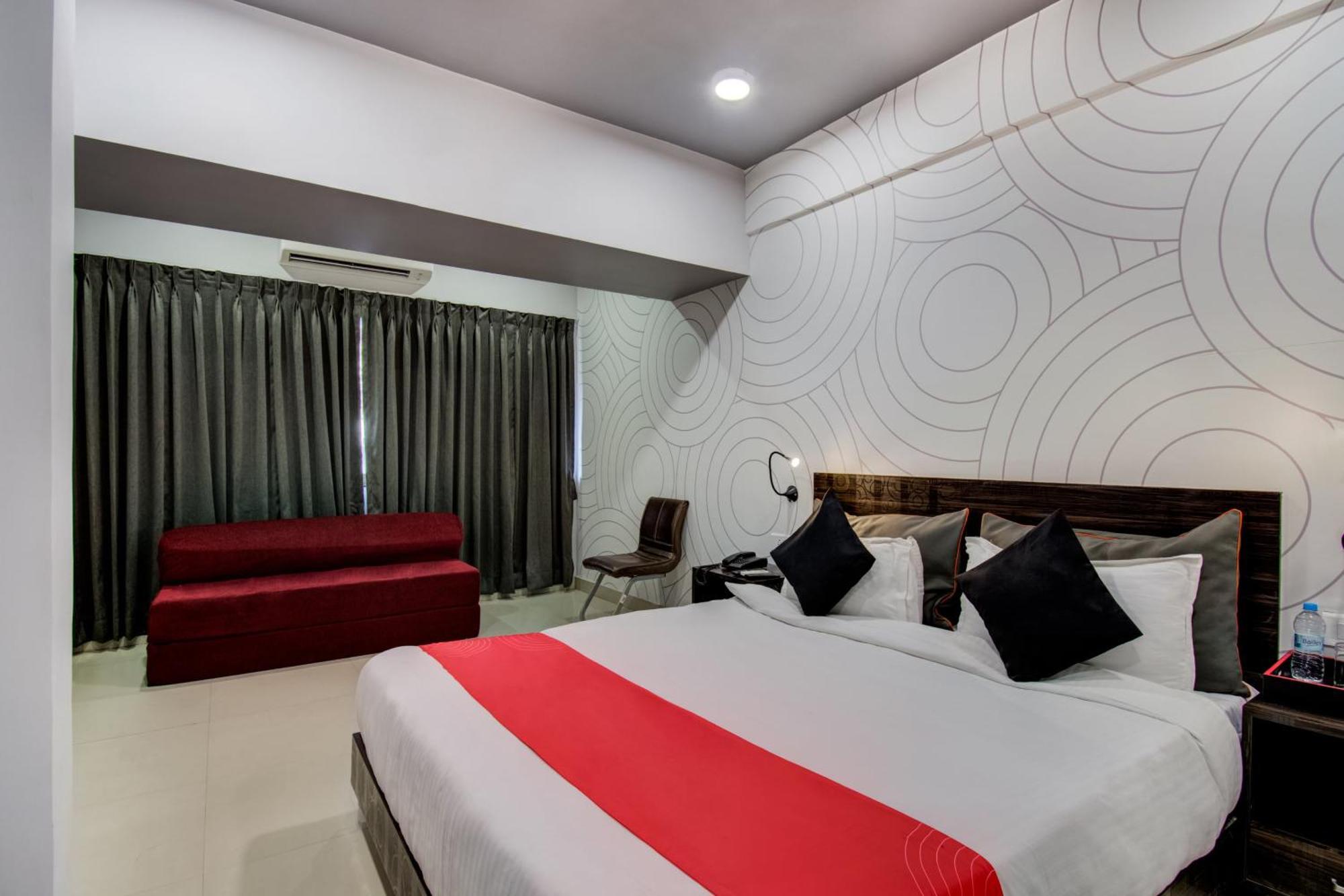 Collection O Rajdhani Near Pune Railway Station Экстерьер фото
